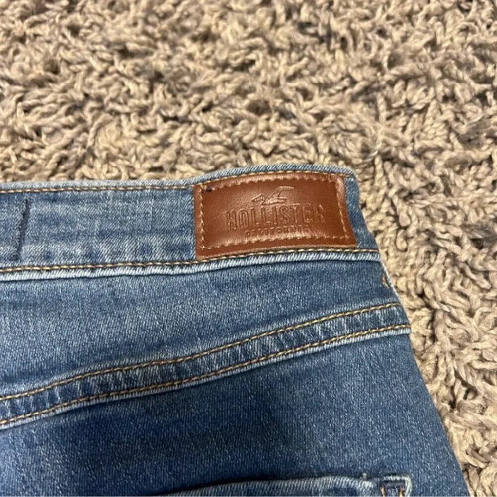 Hollister High-Rise Crop Super Skinny Hollister Classic Stretch Jeans (c) - Picture 4 of 5